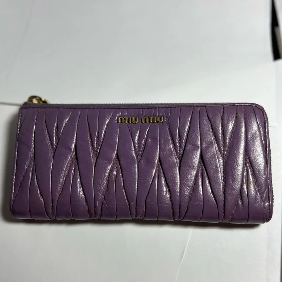 Authentic Miu Miu Matelasse Wallet purple - Picture 6 of 9